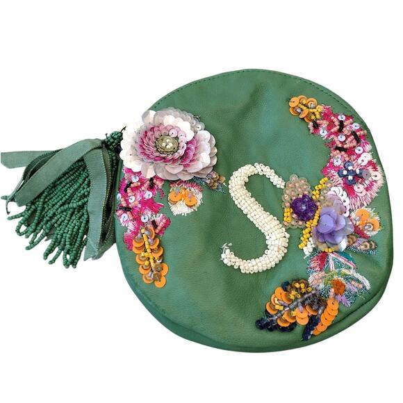Anna Harlow Russo x Anthro Green Beaded Monogram “S” Cosmetic Accessory Pouch - Picture 1 of 12